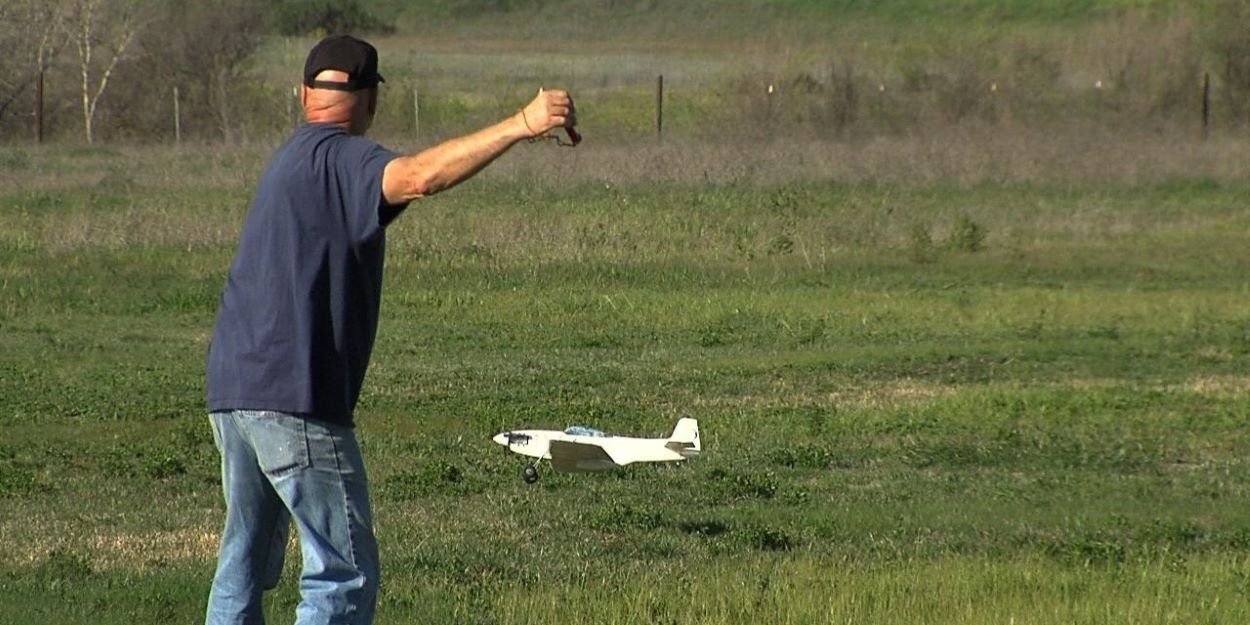 control line flying airplane for enthusiast